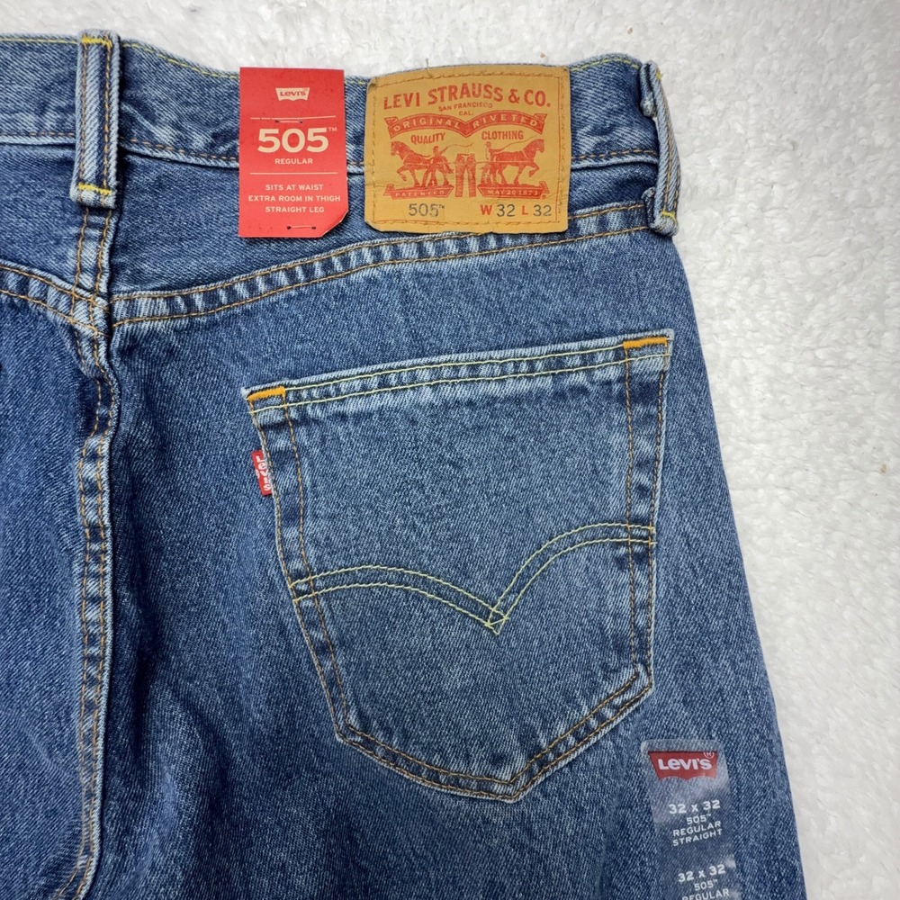 Levis 505 Regular Fit Straight Leg Mens Jeans Blue‎ Denim 32x32 NWT 00505-4891